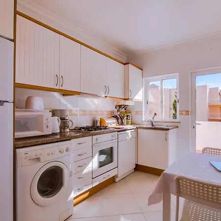 Isis - 2 Bedrooms In Apartman *